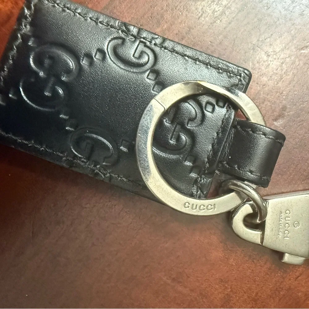 Brand new with box and dustbag Gucci Black Embossed Leather Key Holder keychain